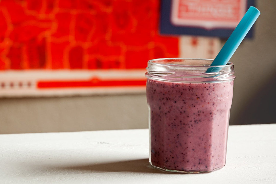 Fruity Green Tea Smoothie Recipe | Stash Tea – Stash Tea Canada