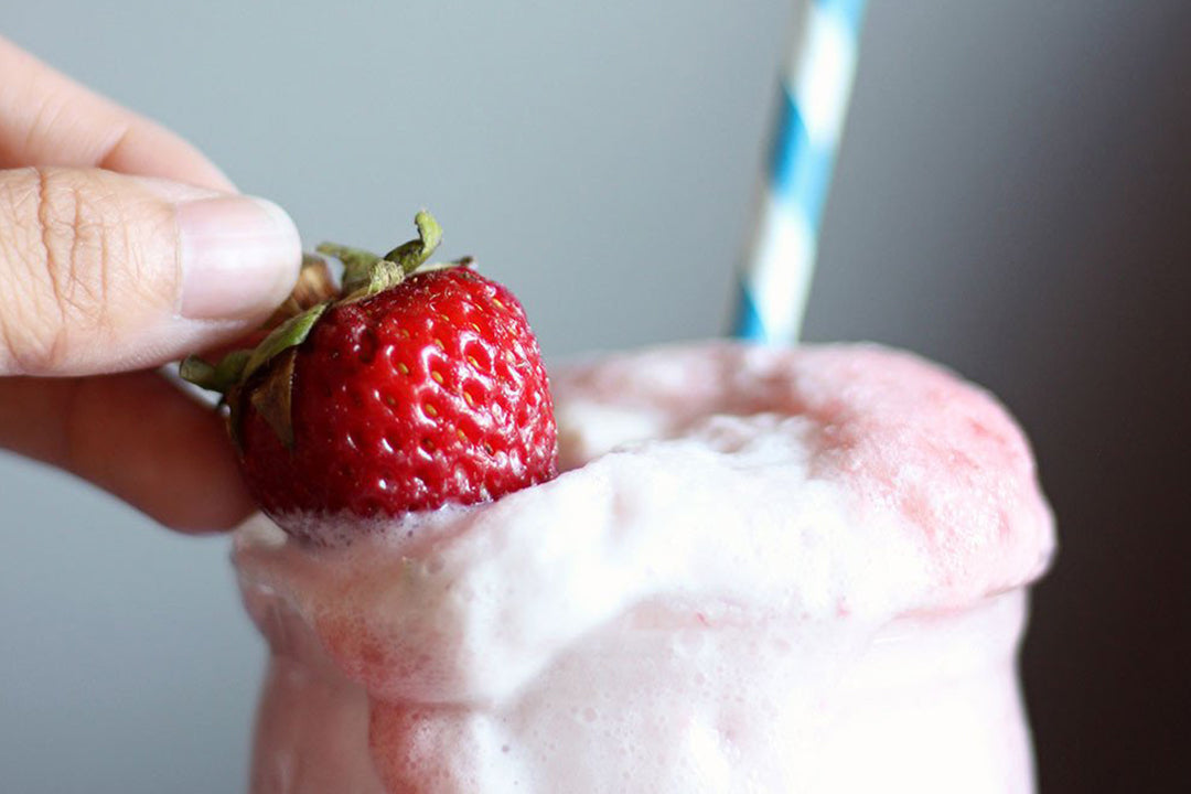 Ice Cream Tea Float & Berries Recipe | Stash Tea – Stash Tea Canada